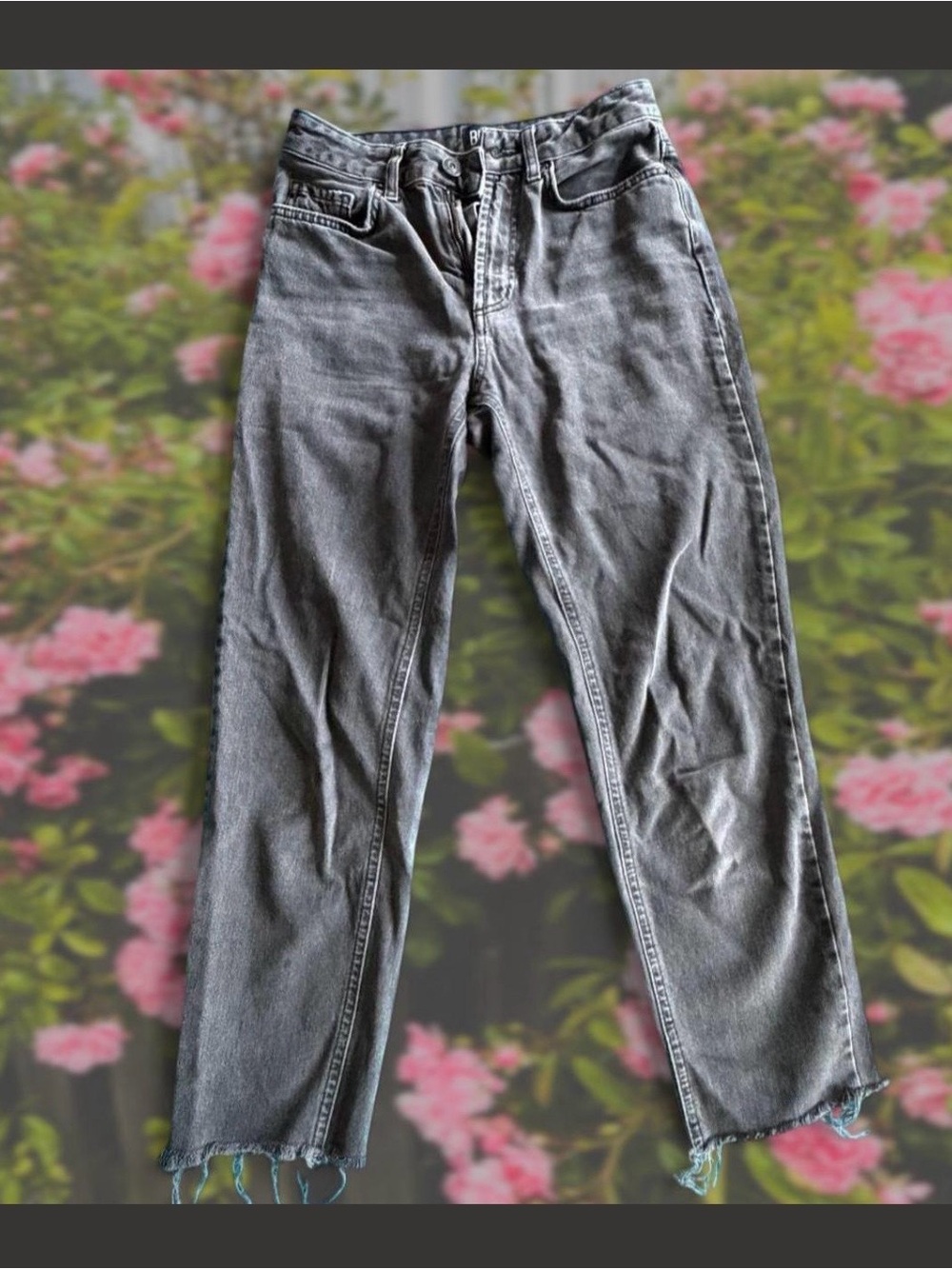 BDG Straight Leg Jeans in charcoal